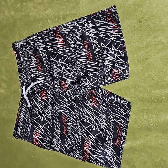 Marvel Comics Disney Spiderman Drawstring Side Pocket Gym Shorts Black Red White - Picture 1 of 6